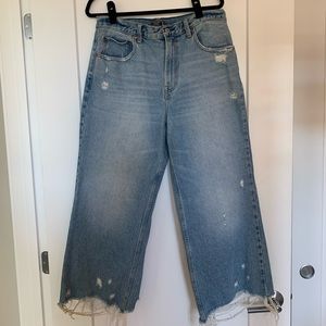 High Rise Cropped wide leg jeans with frayed hem